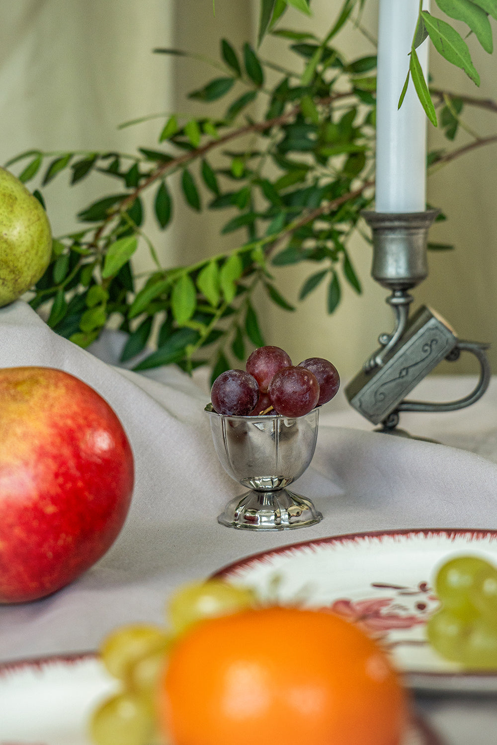 Stainless steel egg cup