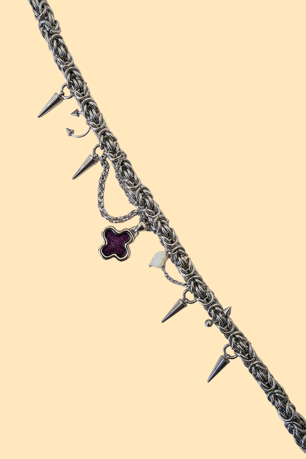 Short necklace - The Knight