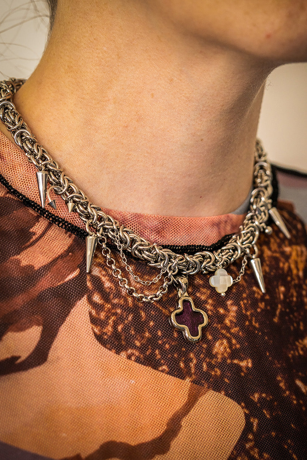 Short necklace - The Knight